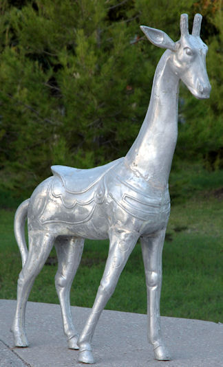 cast aluminum girrafe statue