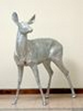 cast deer statue