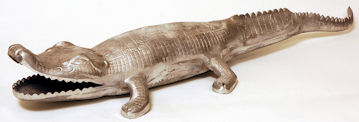 crocodile figure made from aluminum