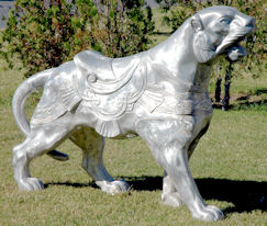 panther_statue